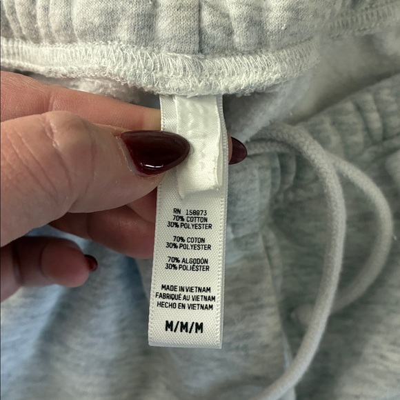 SKIMS Light Heather Gray Cotton Fleece Classic Jogger Sweatpants - Picture 11 of 14